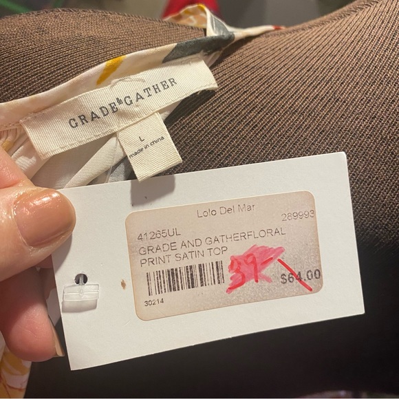 Grade & Gather, large, sleeveless women’s blouse, multiple tieback, floral - Picture 15 of 16